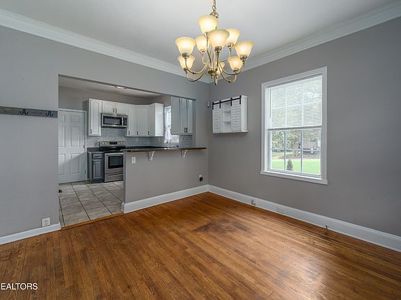 4th image of 1936 Prospect Pl