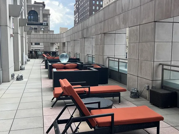 400 Fifth Avenue image 10 of 11