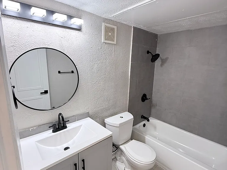 2799 E Ledbetter Dr #1901 — Photo 2