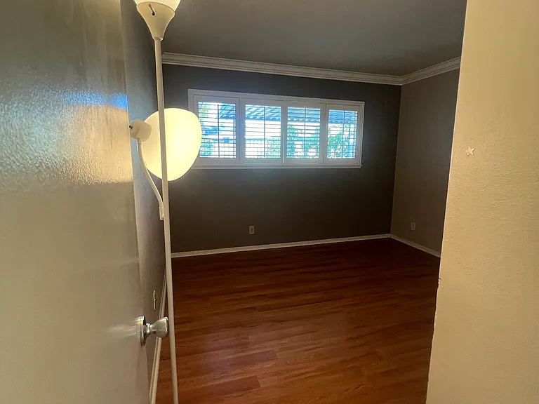 17628 Los Alamos St — Photo 3