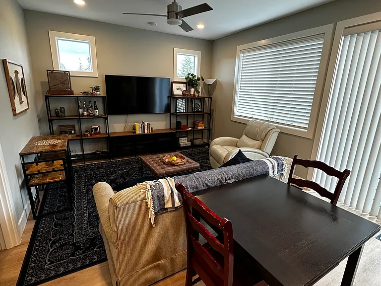13978 NW Pioneer Rd #B — Photo 5
