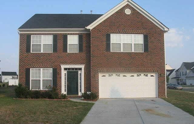 Great Corner Lot Location