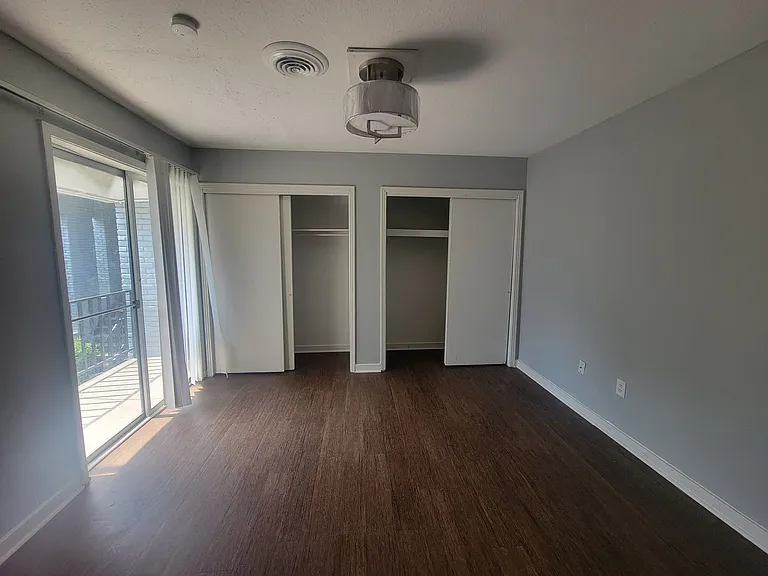 225 W McDowell Rd — Photo 42