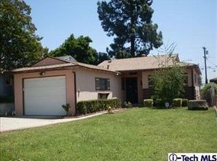 13306 Dyer St, Sylmar, CA 91342