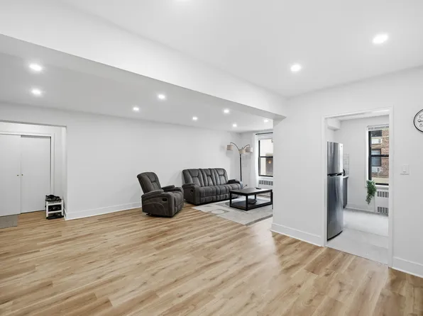 226-26 Union Tnpk image 10 of 20