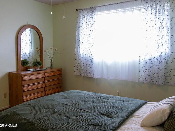 3rd image of 219 W HUNTER Street