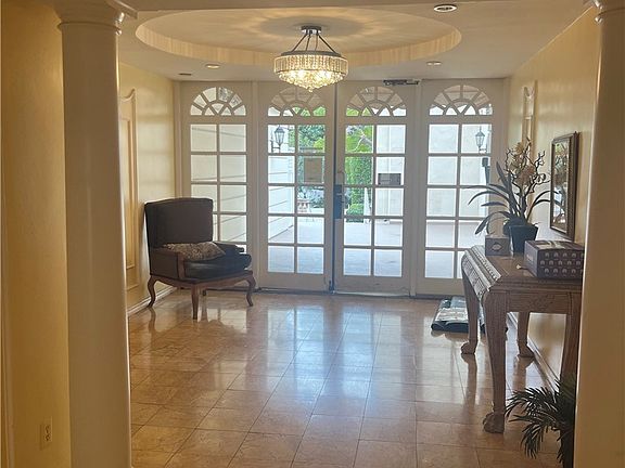 4th image of 5625 Sumner Way