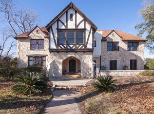 1125 Magnolia Ave, Lockhart, TX 78644