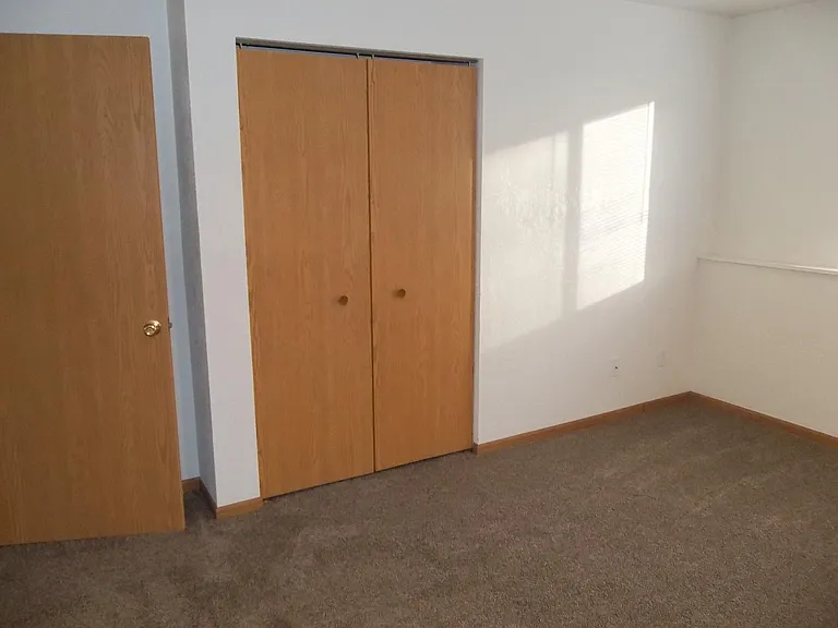 1502 Flynn Ln #B — Photo 6