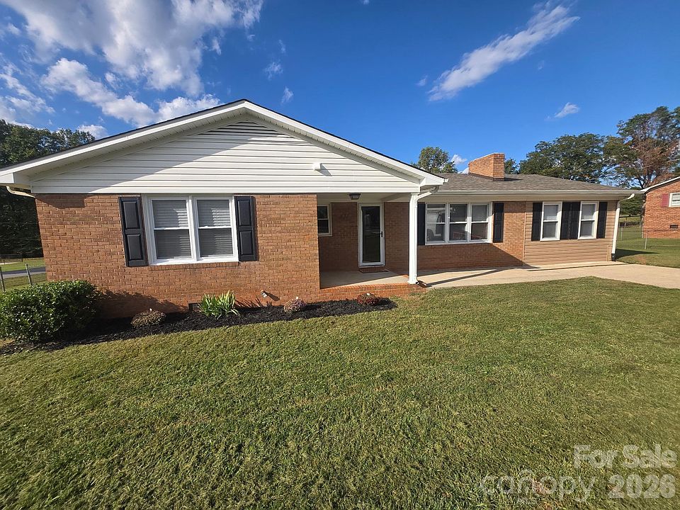 1st image of 421 Nixon Rd