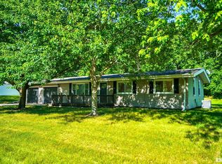 10126 Evergreen Dr, Manito, IL