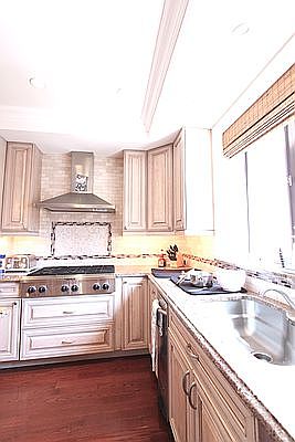 5th image of 133 Lexington Ave