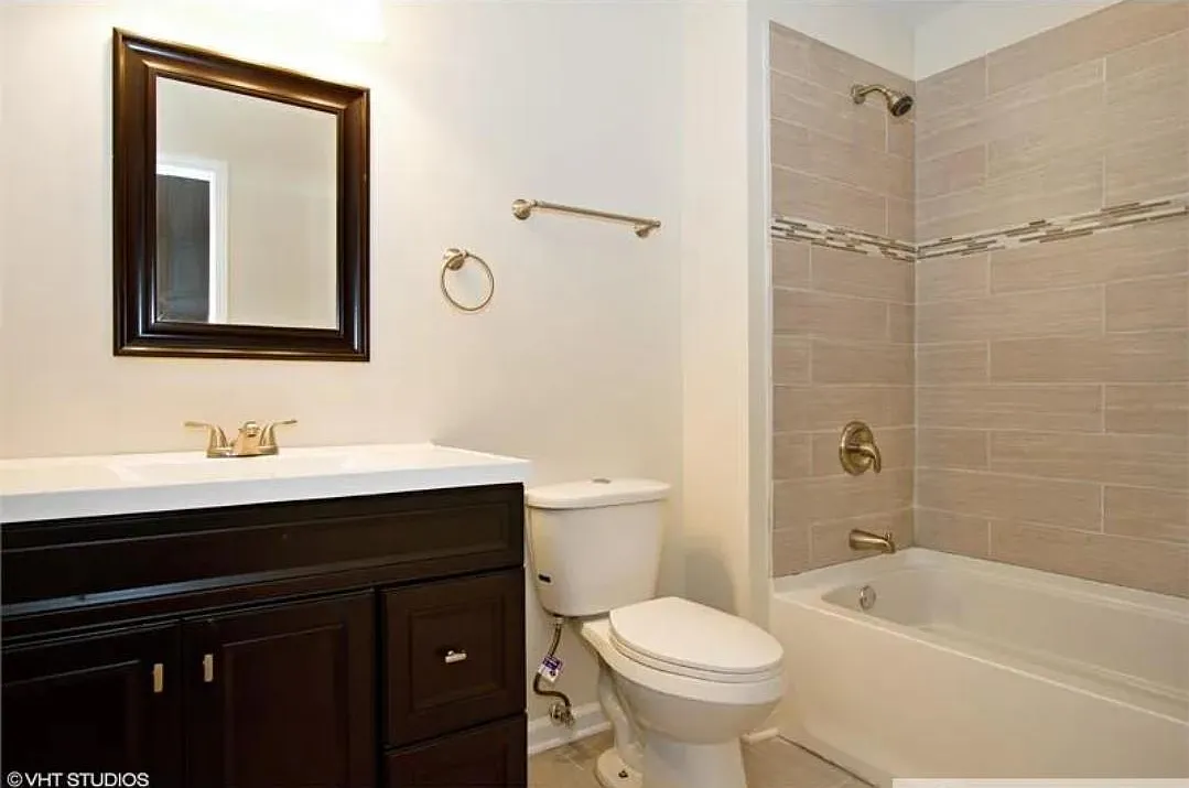 7824 S Greenwood Ave — Photo 4
