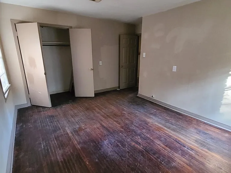 605 Olive St — Photo 6