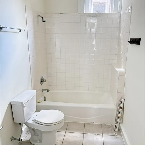 2034 W Grace St #B — Photo 10