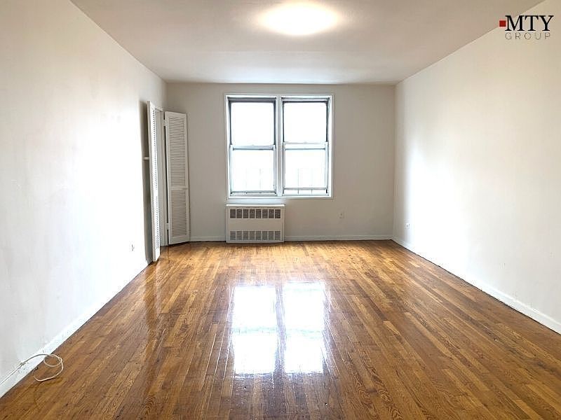 1st image of 4015 61st St APT 4j