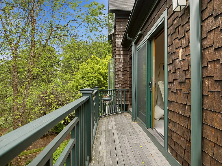 158 Narragansett Ave #U — Photo 29