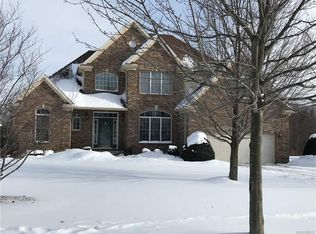 25 Winterhall Rd, Orchard Park, NY 14127