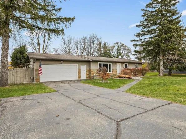 3025 E Gordonville Rd, Midland, MI 48640