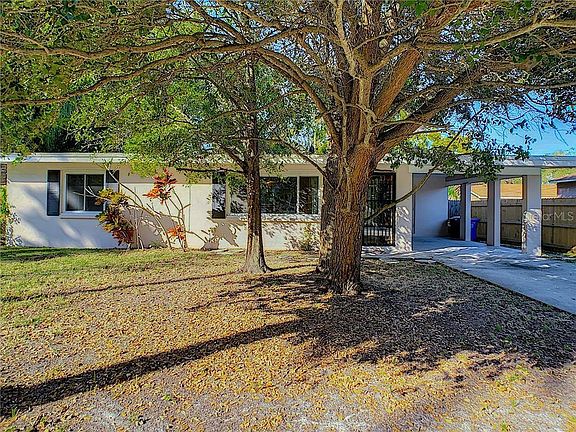 2nd image of 520 San Jose Dr