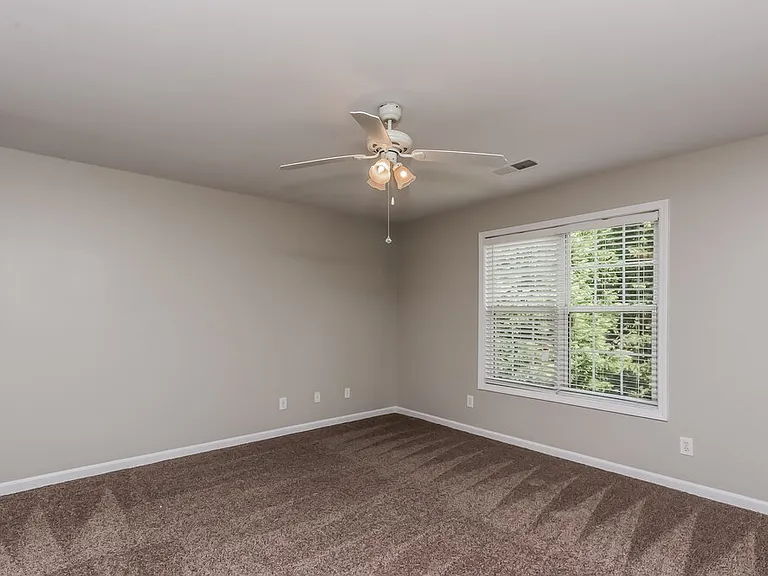 710 Weatherstone Trce — Photo 17