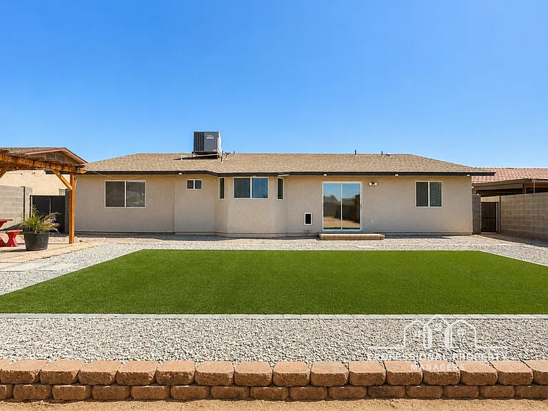 7176 E 26th Pl — Photo 18
