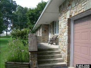 1702 Kbs Rd, Spring Grove, PA 17362