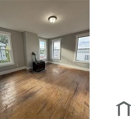 78 Waverly St #3R — Photo 10
