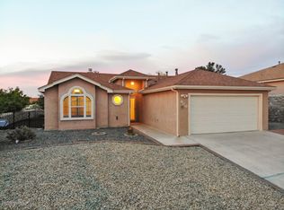 737 Scenic View Dr, Las Cruces, NM 88011