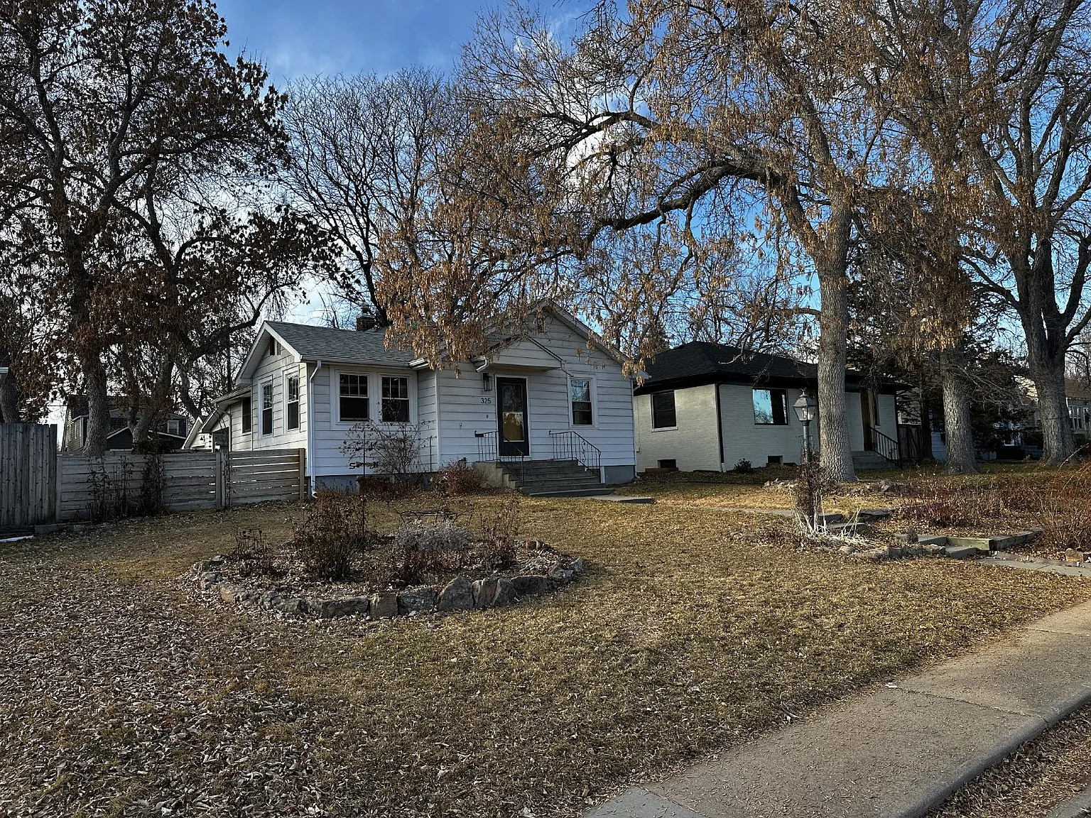 3 bed, 2.0 bath, 1729 sqft, $2,800 — Photo 3