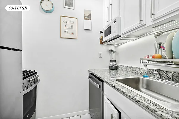 Rented by Corcoran | media 14