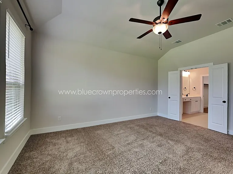 606 Taylor Dr — Photo 8