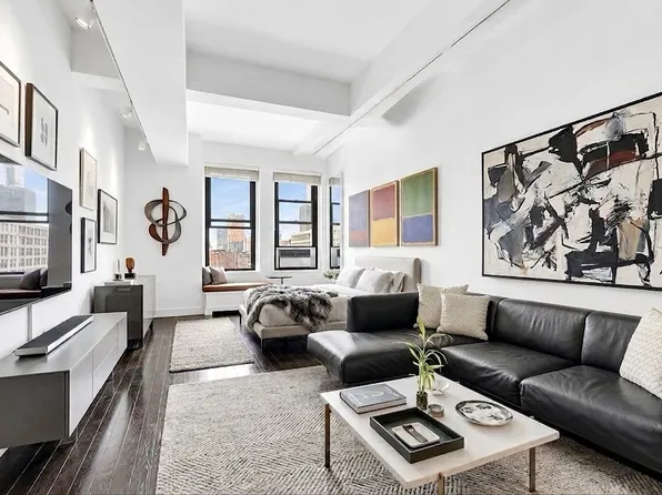 315 7th Ave APT 17D, New York, NY 10001