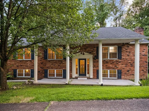 60 Breezy Pl, Elkview, WV 25071