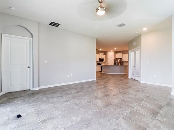 5th image of 7940 Stonebrook Cir