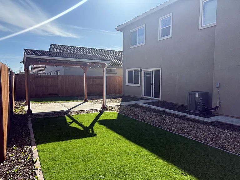 1864 Pollock Way — Photo 34