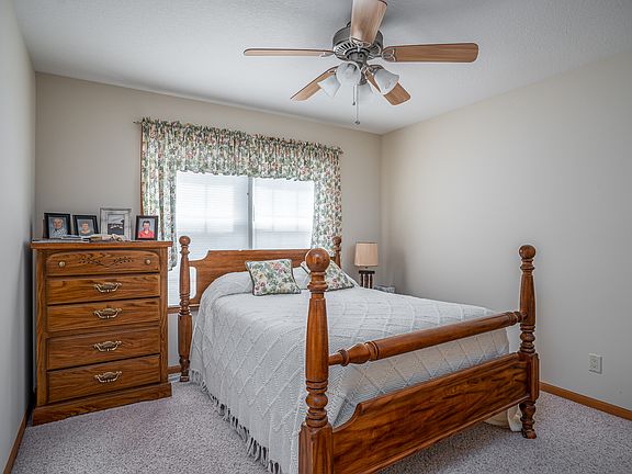 4th image of 5406 Villa Ct