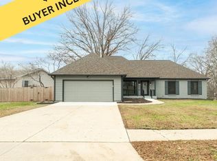 3409 SW Briarwood Ln, Topeka, KS 66611