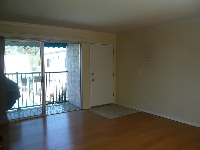 4404 Bond St #L — Photo 3
