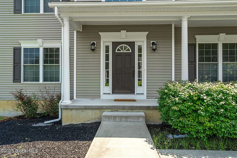 2nd image of 5 Ridgewood Drive