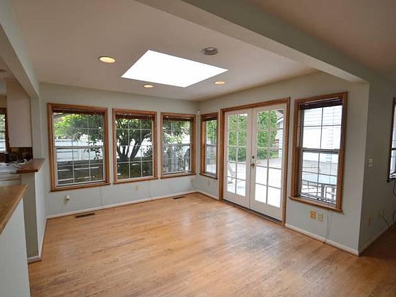 5th image of 16275 37th Ave NE