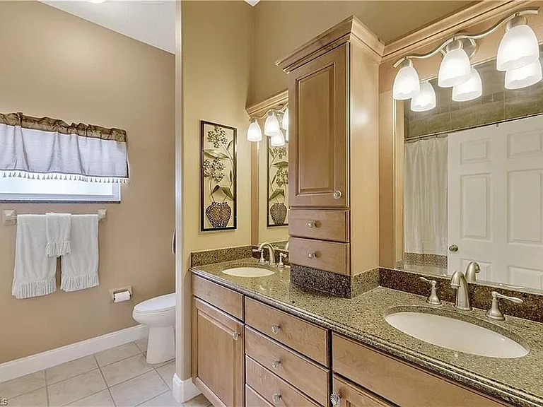 16604 Wellington Lakes Cir — Photo 14