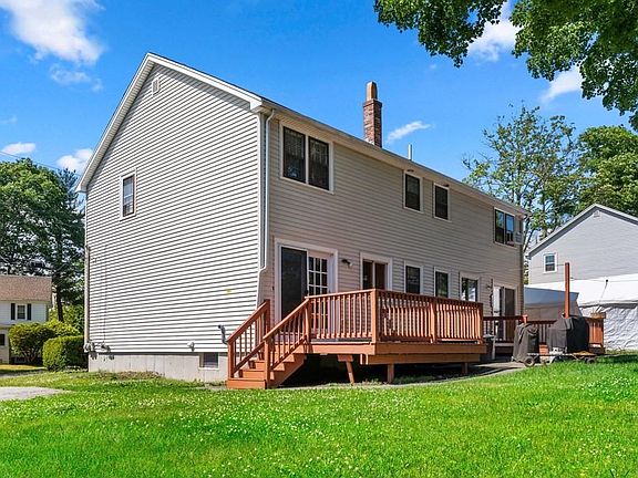 Rear outdoor patio