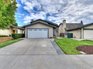 28496 La Noche, Mission Viejo, CA 92692
