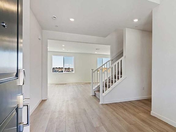 5th image of 8649 Rockaway Dr