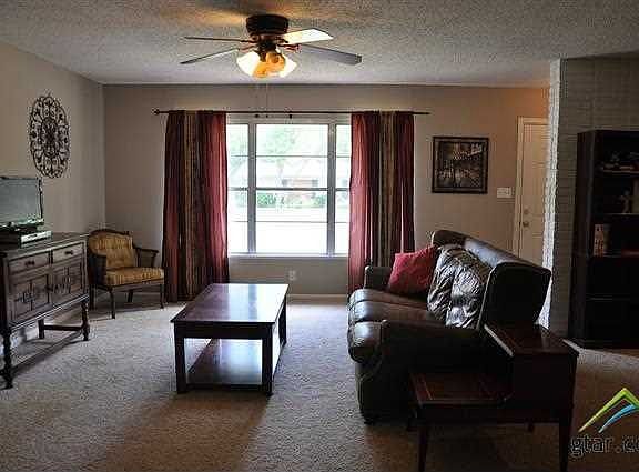2nd image of 1400 Pettit Dr
