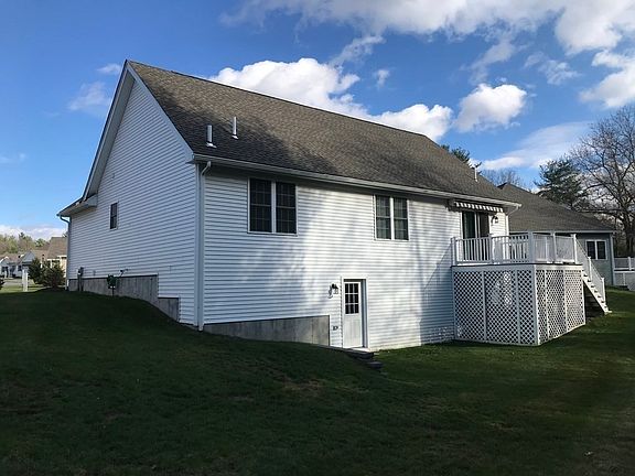 5th image of 32 Stone Castle Dr #36