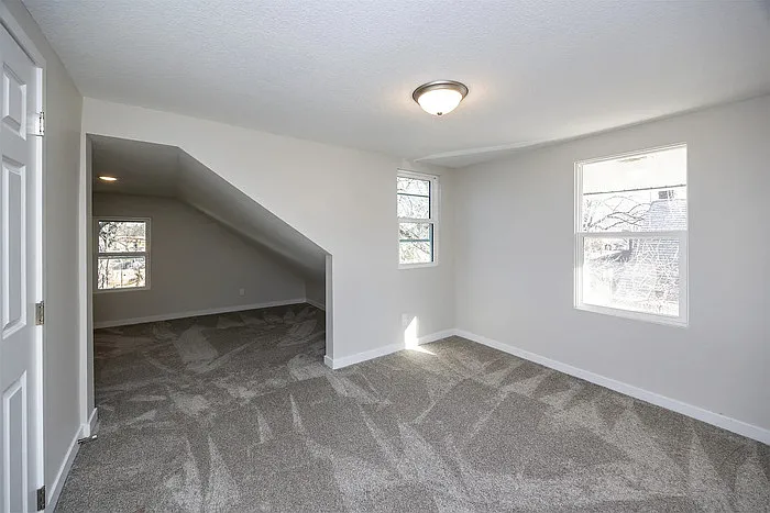1332 E Sheridan Ave — Photo 15