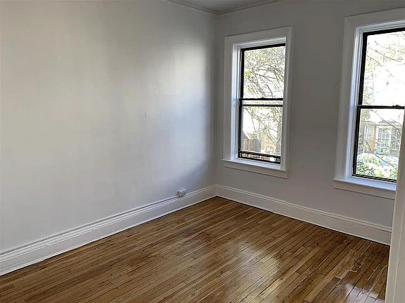 4th image of 23 Belvidere Ave APT 4