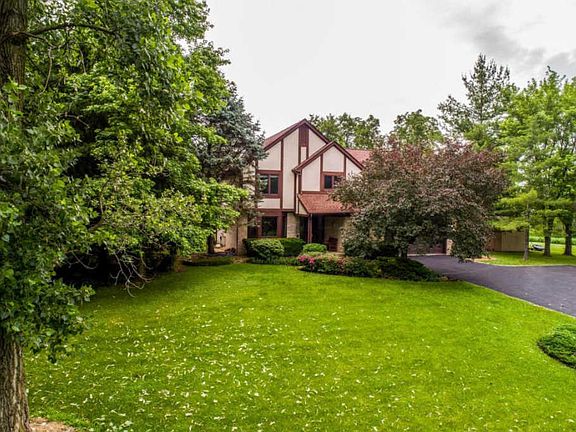 4th image of 1800 Hardin Ln
